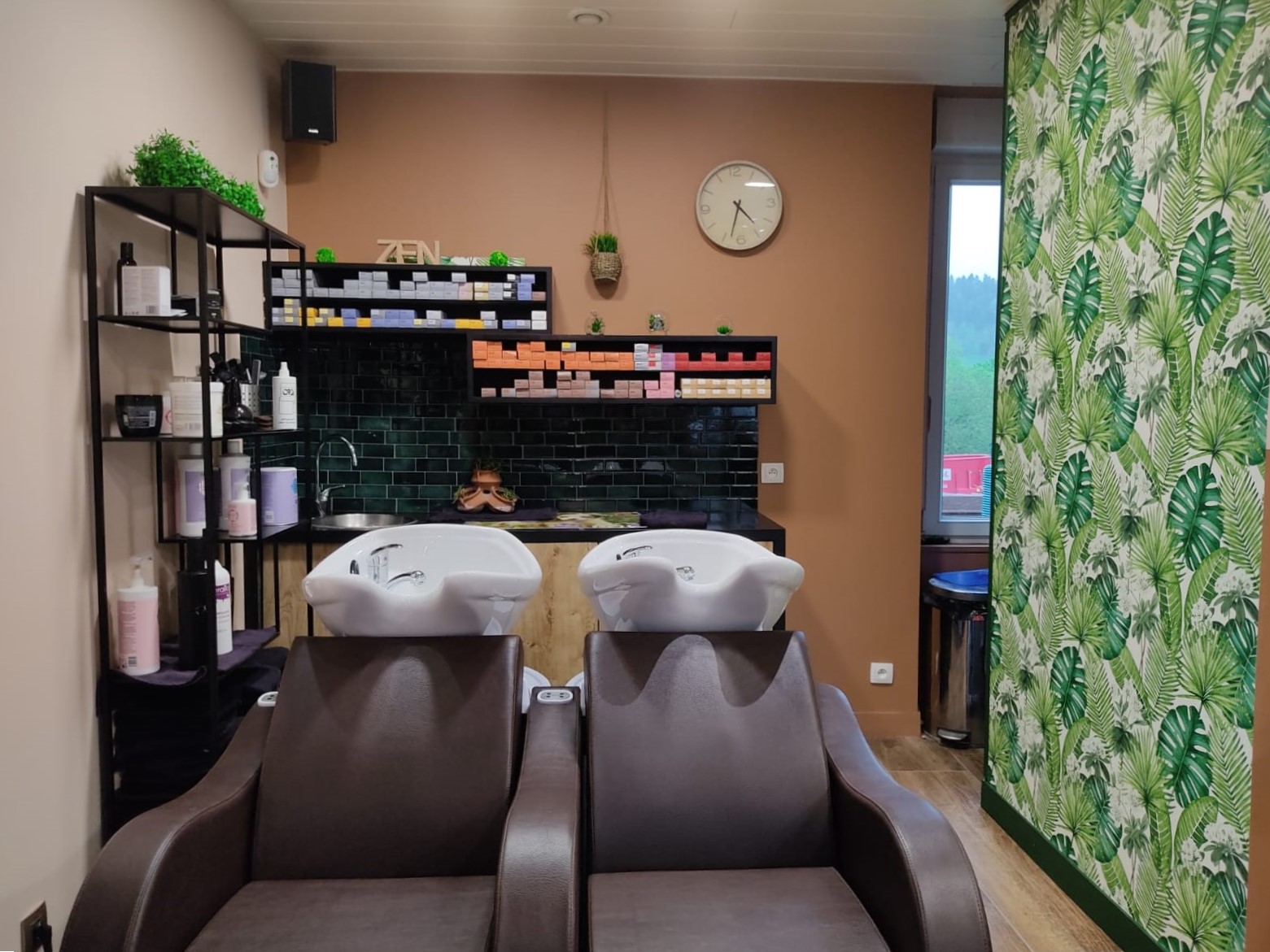 Cécynatur-Cécile-BOBILLIER-MONNOT-Décoration-intérieur-Professionnels-Ciz'coiffure 1