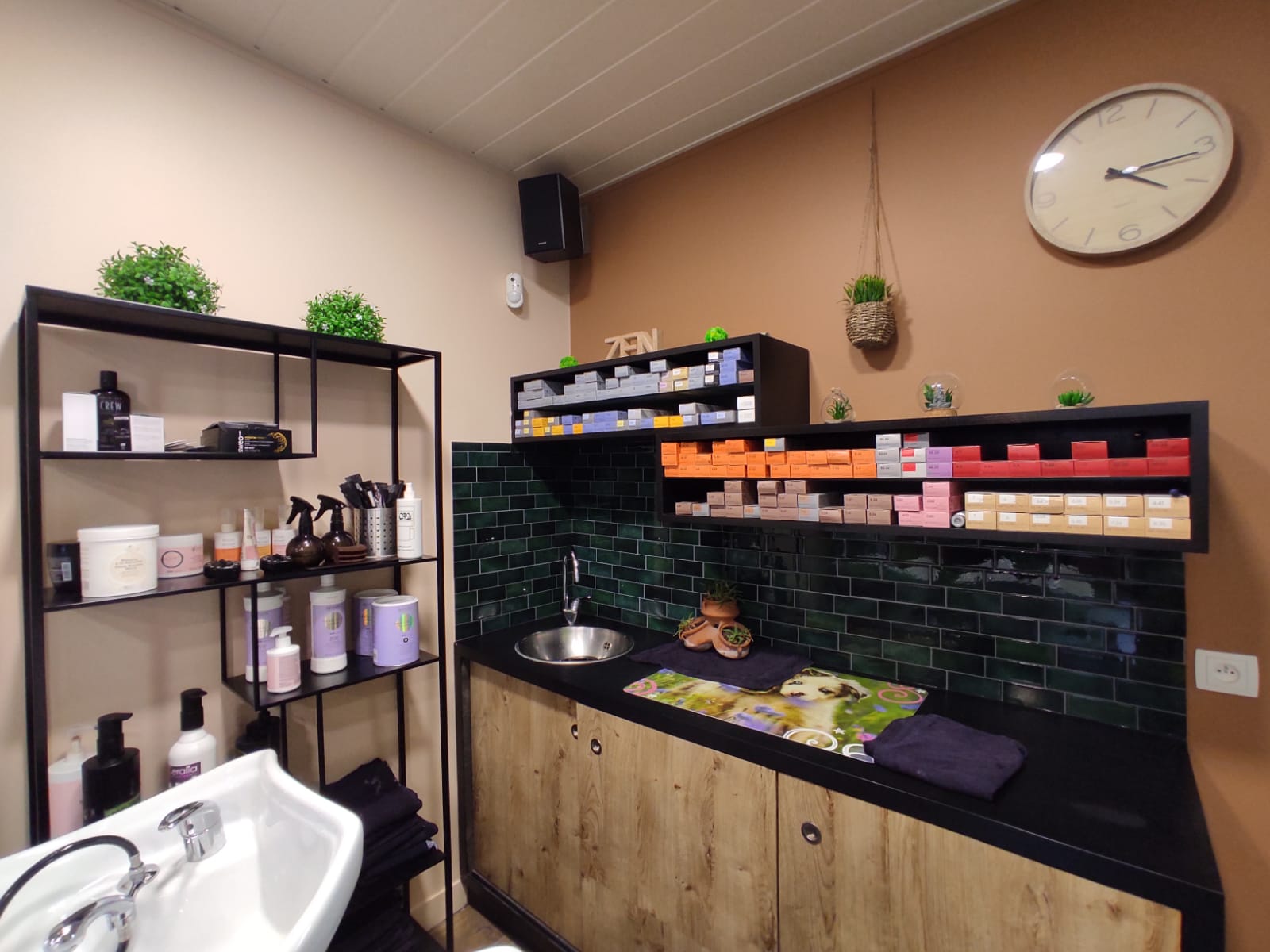 Cécynatur-Cécile-BOBILLIER-MONNOT- Décoratrice-Décoration-intérieur-Professionnels-Ciz'coiffure 5